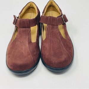 Aravon Brown Genuine Leather T-Strap Mary Jane Walking Shoes